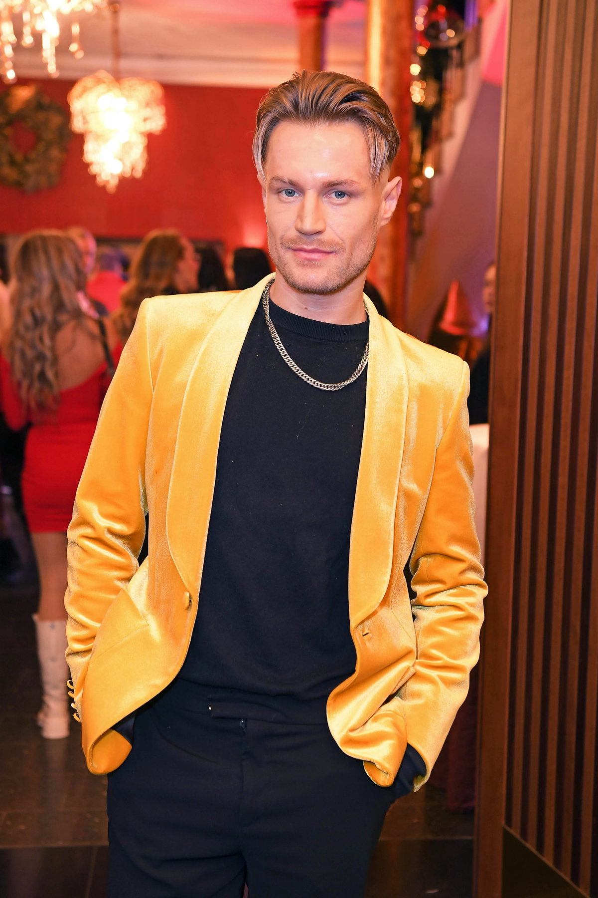 Aaron König bei Kate Merlans "Katy's Xmas Wunderland"