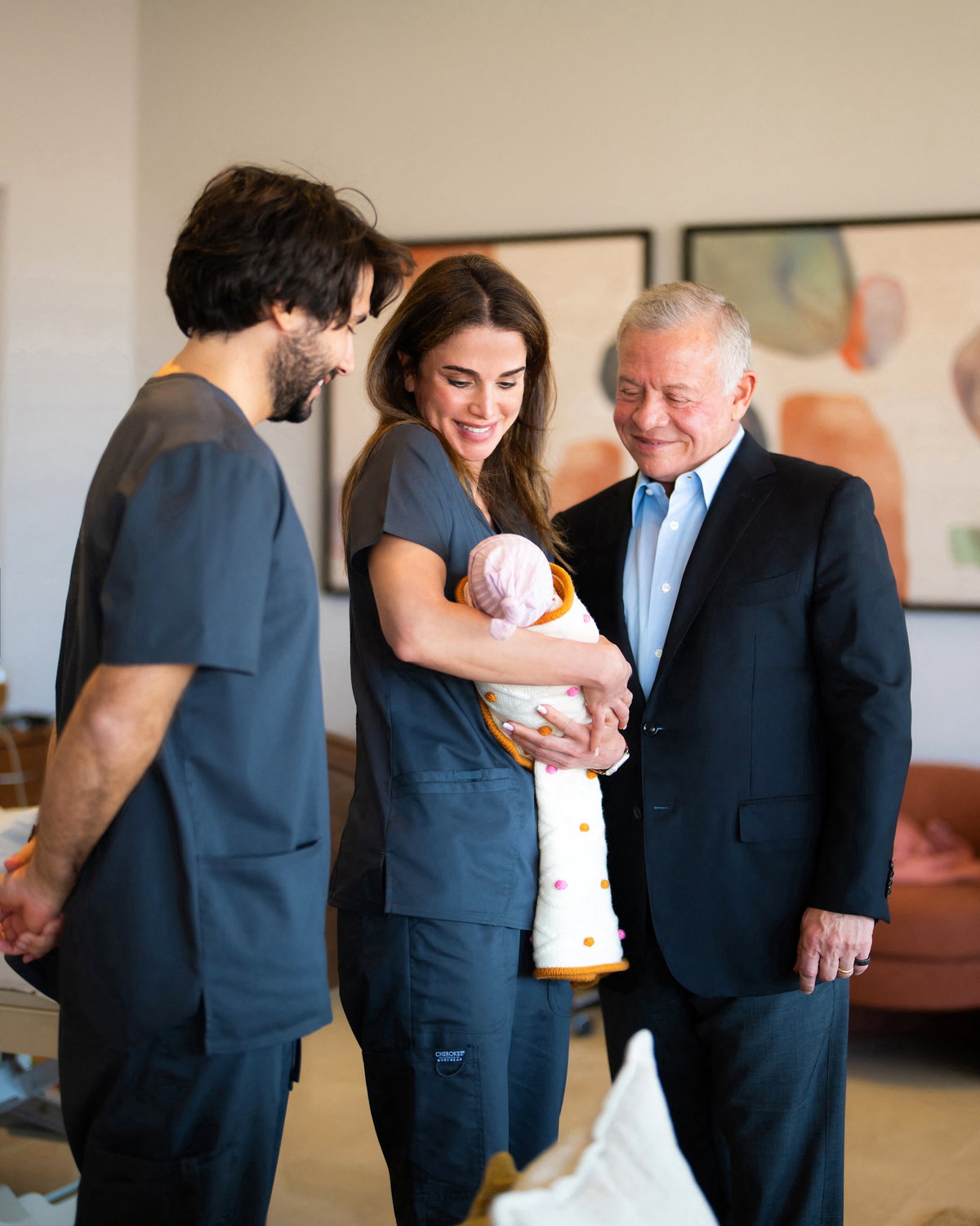 King Abdullah I. und Queen Rania mit ihrer Enkelin
