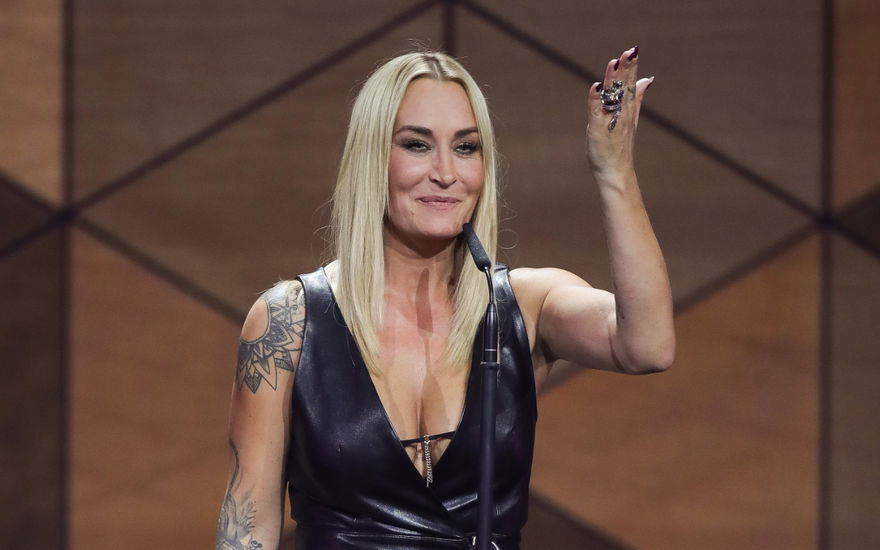 Sarah Connor Hand hoch