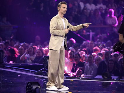 Florian Silbereisen: "Warum trägt Flori einen Satin-Pyjama?" – Spott für "Schlagerchampions"-Outfit