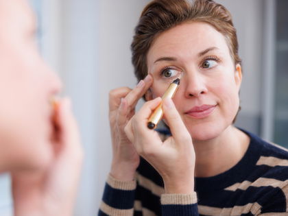 Make-up-Trend 2026: Dieser 7-Euro-Concealer setzt sich nie in Fältchen ab