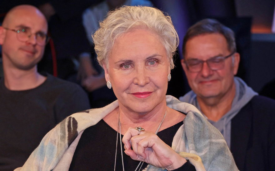 Katerina Jacob lächelt