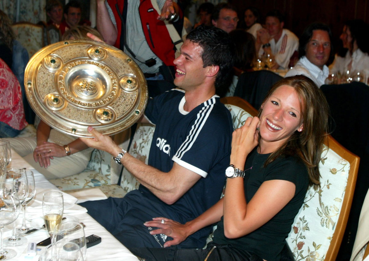 Michael und Simone Ballack 2000 mit der Meisterschale