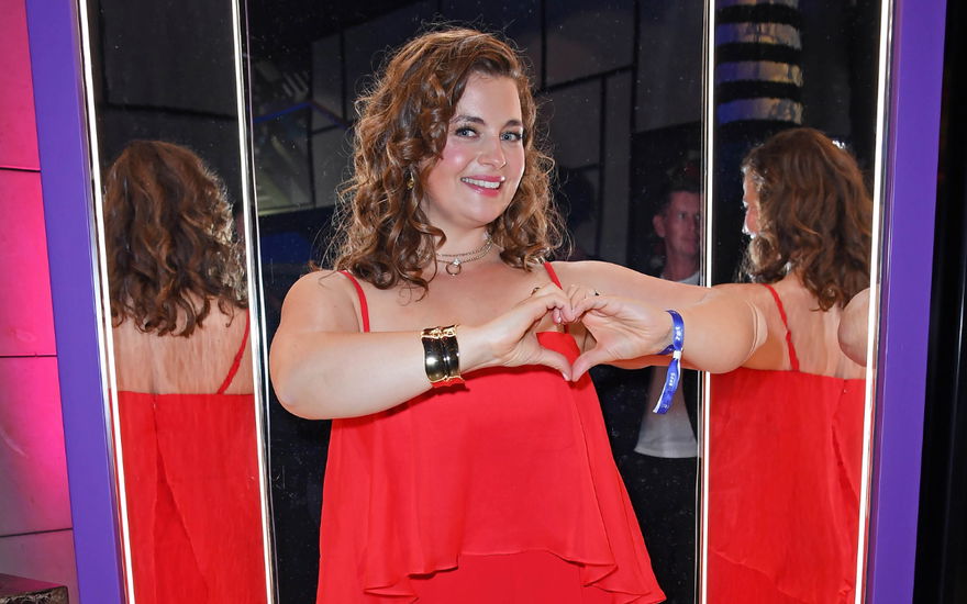 Ronja Forcher macht Herz