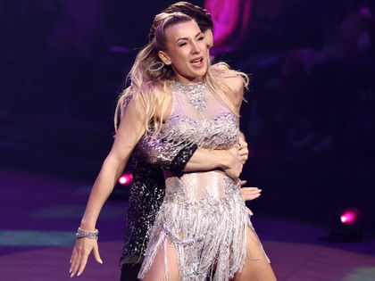 Anna-Carina Woitschack tanzt sich in die Herzen – doch diese eine Sache macht Fans absolut wütend!