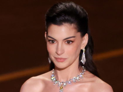 Anne Hathaway reagiert auf Oscar-Kritik: "Die Rückkehr der Grand High Witch"