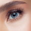 Lange Wimpern ohne Extensions: Die 5 besten Beauty-Hacks für Traum-Lashes