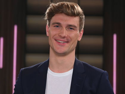 Friedrich Dieckmann und Laura Wagner: Warum der "Bauer sucht Frau"-Schönling bewusst auf Couple Content verzichtet