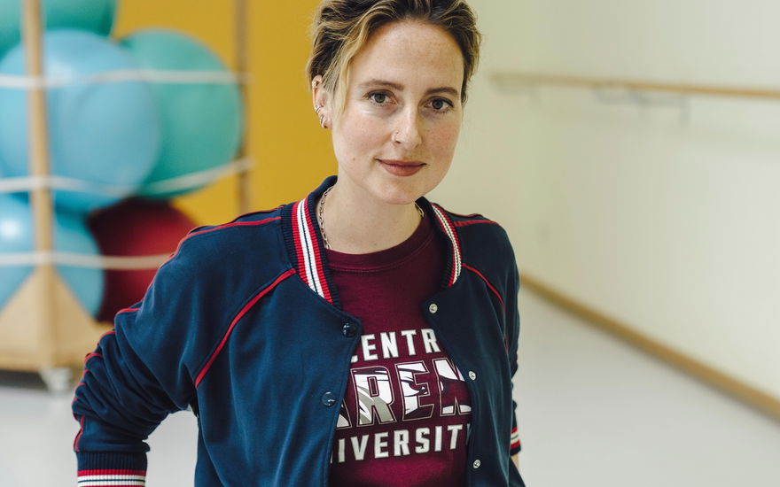 Wanda Perdelwitz in ihrer Rolle als Charly in "Behringer und die Toten"