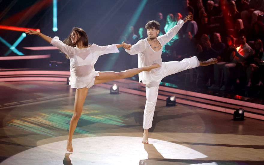 Willi Banner tanzt bei Let's Dance Contemporary