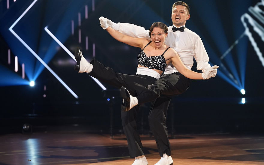 Bianca Heinicke tanzt bei Lets Dance Charleston