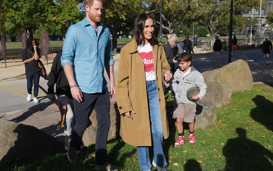 Herzogin-Meghan-Australien-2026-Mantel-Friends-with-Frank-OneOff-App-Skandal