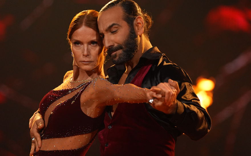 Esther Schweins beim Tango mit Massimo Sinato