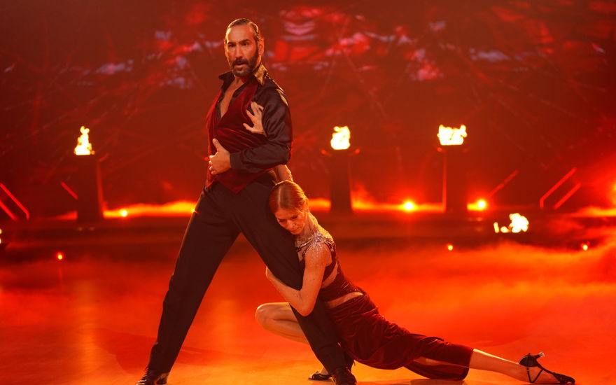 Massimo Sinató mit Esther Schweins beim Tango