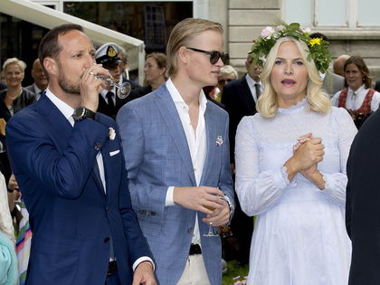 Mette-Marit von Norwegen: Klinik-Entlassung nach Lungentransplantation und plötzliche Freilassung von Skandalsohn Marius