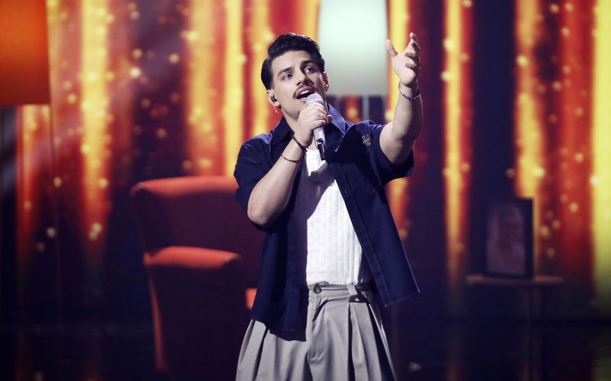 DSDS-Finalist Paco singt auf der Bühne
