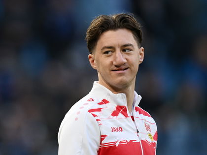 DFB-Star Angelo Stiller: Das Geheimnis um seine Nase – Was steckt dahinter?