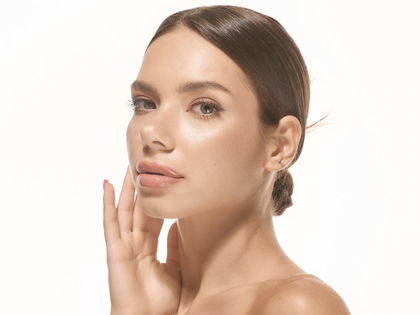 Radikale Falten-Korrektur: Dieses neue Drogerie-Fluid ersetzt teure Anti-Aging-Cremes