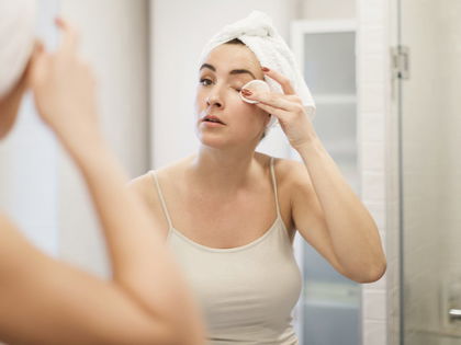 Beauty-Gamechanger aus der Drogerie: Warum dieser Mascara-Entferner jede Frau lieben wird – und das zu kleinem Preis
