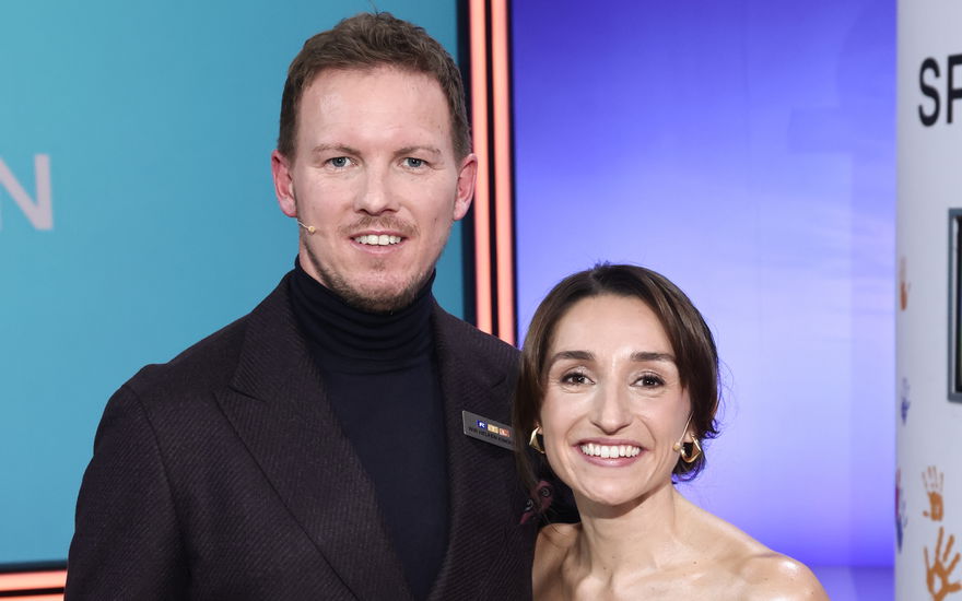Nagelsmann und Ehefrau Lena strahlen