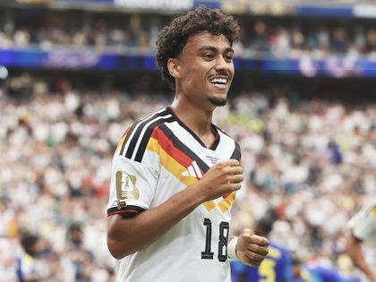 Nathaniel Brown: Freundin, Herkunft, DFB – Der Nationalspieler im Starportrait