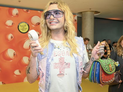 Bill Kaulitz: Überraschender Besuch beim Babykurs – "Ich bin ein Naturtalent"