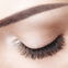 Dünne Wimpern im Alter? Diese 5 Inhaltsstoffe wirken wie eine natürliche Verdichtung