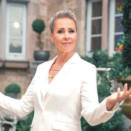 Nicht Sonja Zietlows Wahl: Wer bei "Die Verräter" WIRKLICH die Rolle bestimmt