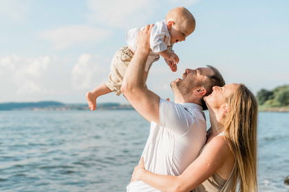 Babyglück und Budgetdruck: Das unterschätzen junge Familien finanziell oft