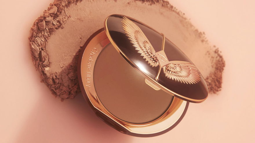 Beauty-Trend 2026: Mit optischen Lichtfüllern – Dieses Blush glättet das Hautbild