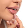 Weichzeichner für die Lippen: Dieser Drogerie-Lipliner lässt Fältchen sofort verschwinden
