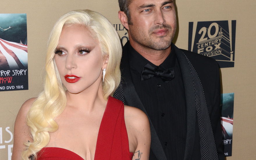 Endlich! Lady Gaga spricht über Trennung von Taylor Kinney - Sie hatte im Juli eine Beziehungspause mit ihrem Ex-Verlobten angekündigt