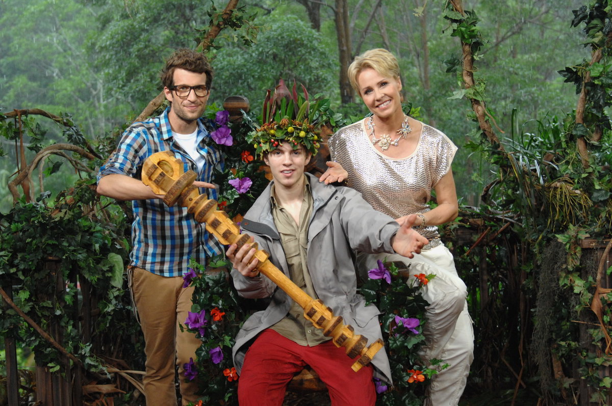 Daniel Hartwich, Joey Heindle und Sonja Zietlow im Dschungelcamp