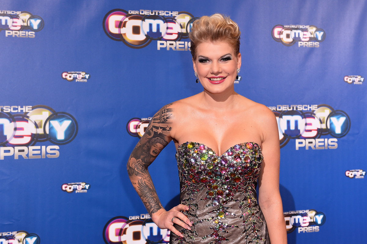 Melanie Müller in Glitzerkleid