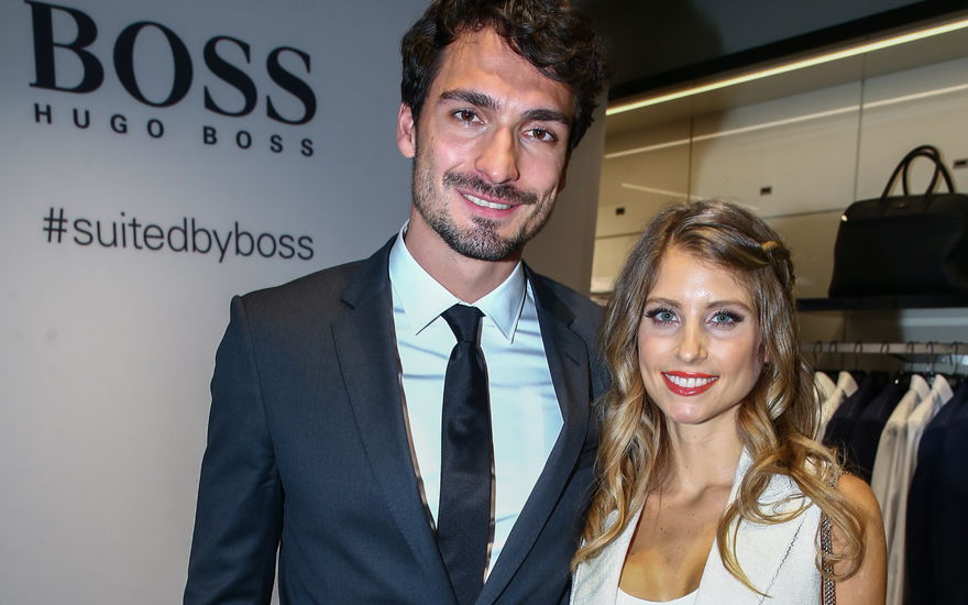 Mats und Cathy Hummels posieren zusammen