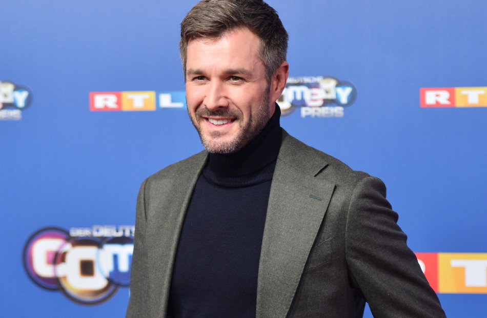 Jochen Schropp lächelt