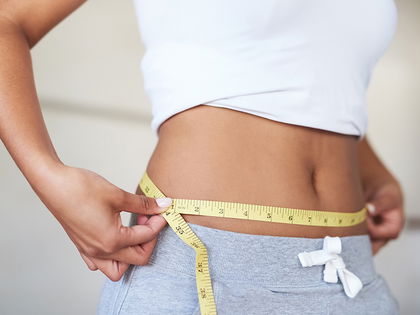 Mit dem Keto-Trick purzeln die Kilos von allein