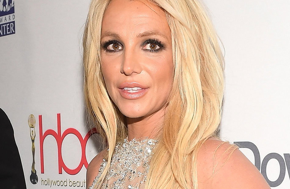 Britney Spears sieht erschrocken aus.