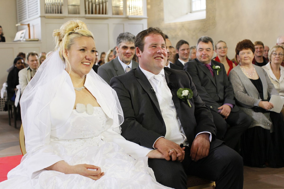 Das "Bauer sucht Frau"-Paar Marcel und Katja bei ihrer Hochzeit.