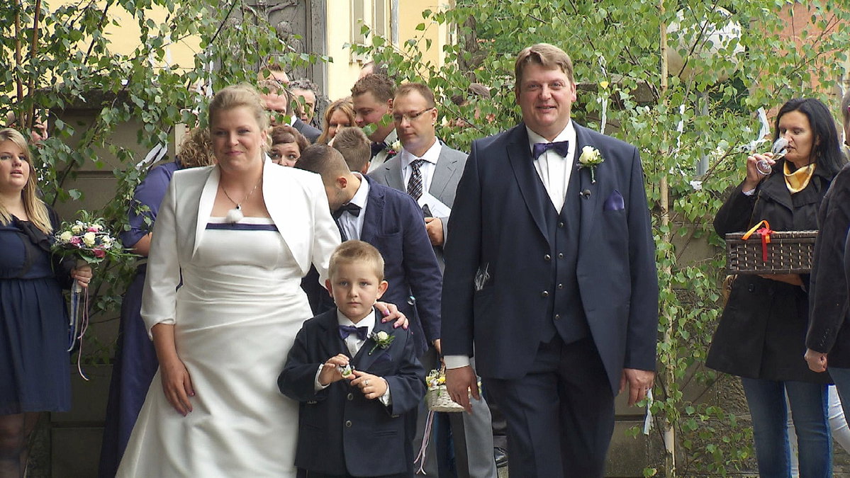Das "Bauer sucht Frau"-Paar Sonja und Kurt bei ihrer Hochzeit.