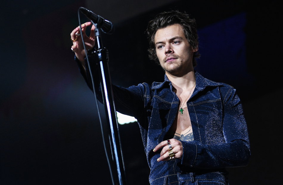 Harry Styles guckt traurig