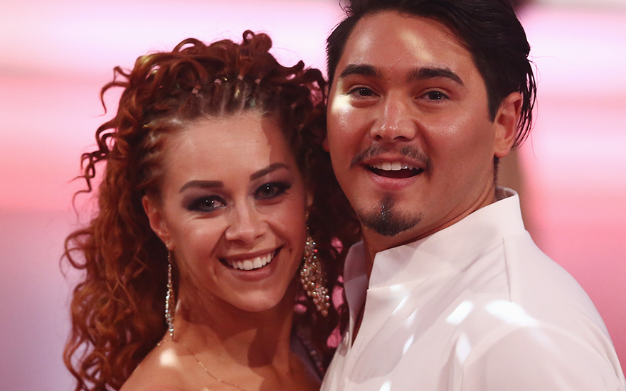Oana Nechiti und Erich Klann lachen