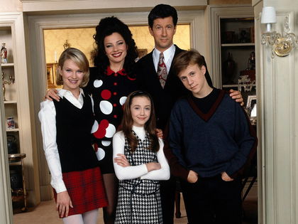 "Die Nanny": Fran Drescher & Co. - Was machen die Sitcom-Stars der 1990er heute?