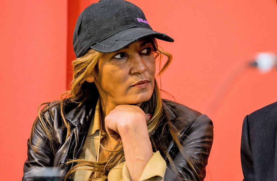 Nadja Abd el Farrag schaut nachdenklich zur Seite