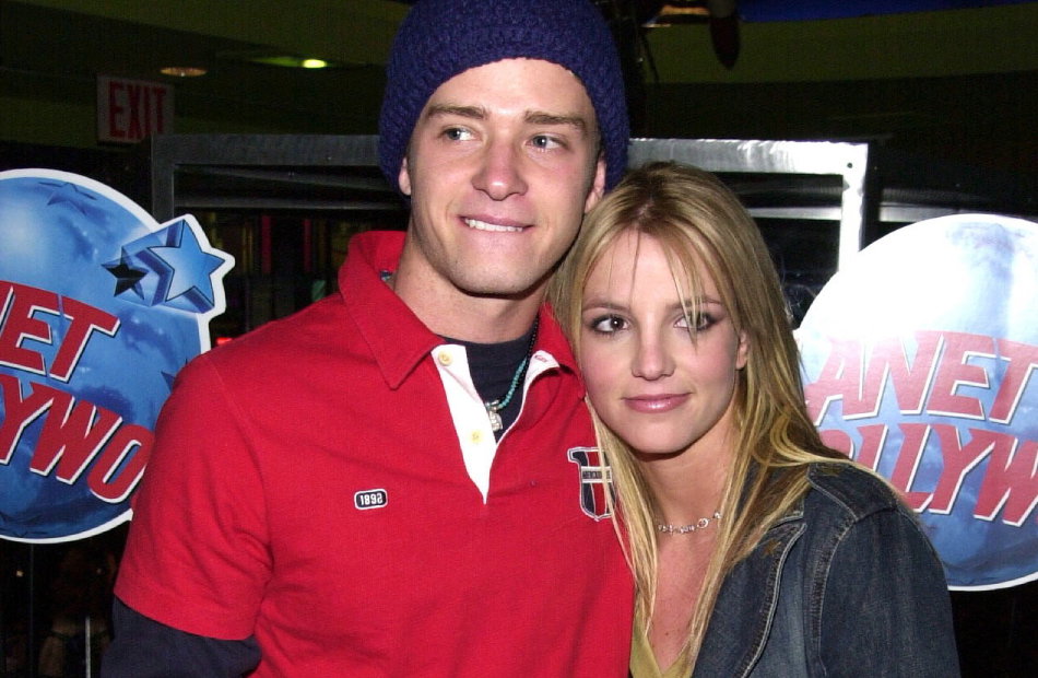Justin Timberlake und Britney Spears kuscheln