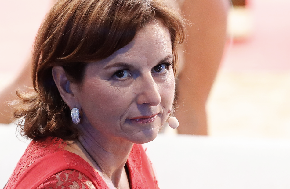 Claudia Obert guckt unglücklich