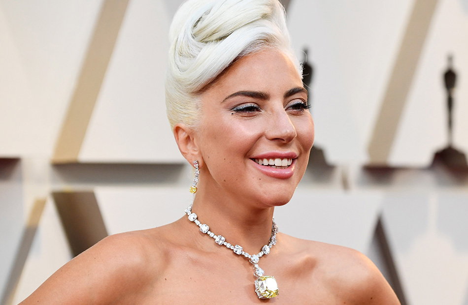 Lady Gaga lacht