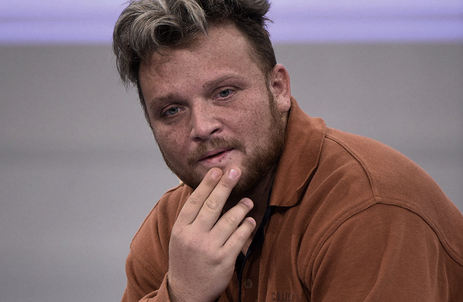 Menowin Fröhlich ernst