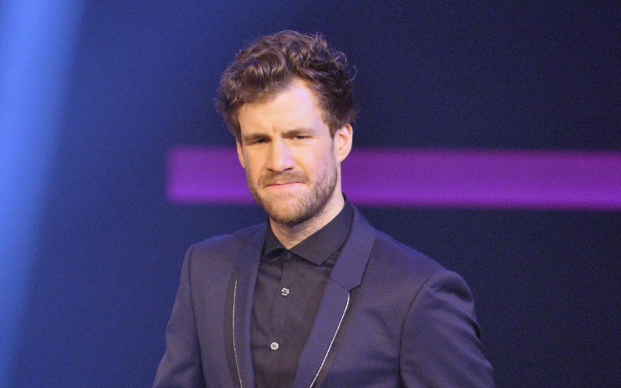 Luke Mockridge presst die Lippen aufeinander