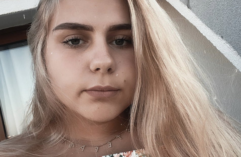 Estefania Wollny guckt traurig